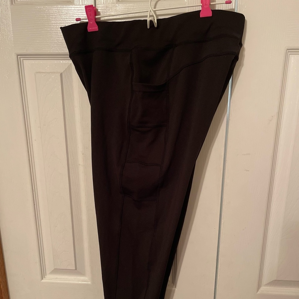 popfit athletic leggings WITH pockets